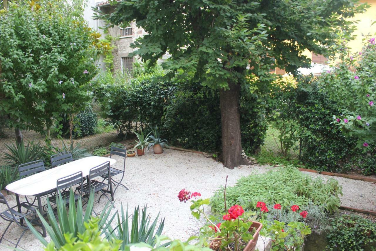 Residence Via Benamati Cagli Exterior foto